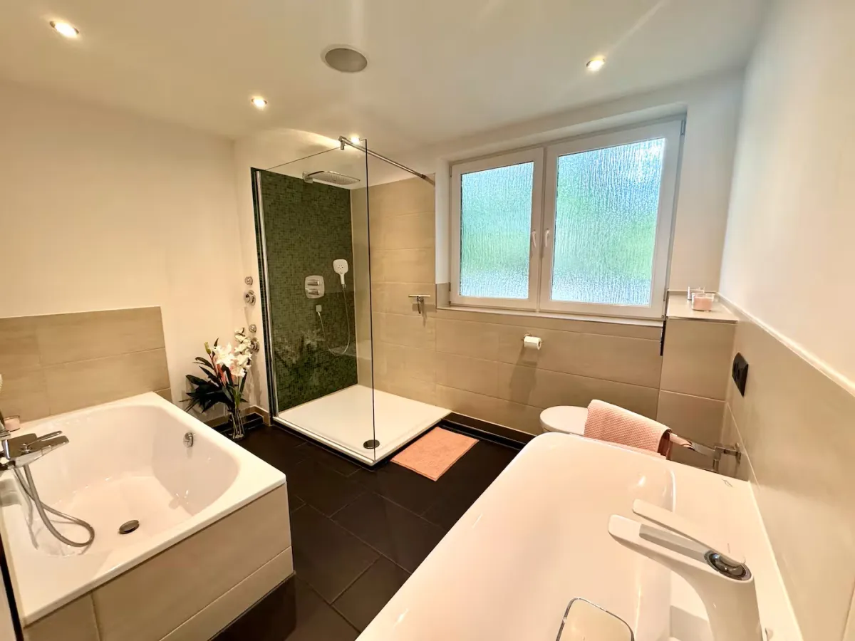 Badezimmer 2